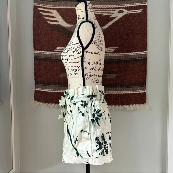 Tanya Taylor Linen Blend Belted Floral Shorts - Picture 3 of 9